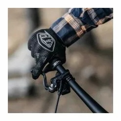 Magura MT5 PRO Im Set Mit Storm HC 203/180mm Bremsscheiben -Sunringle Verkäufe magura mt5 pro im set mit storm hc 203 180mm bremsscheiben4